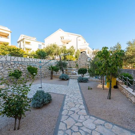 Apartments Cvetka Novalja Εξωτερικό φωτογραφία