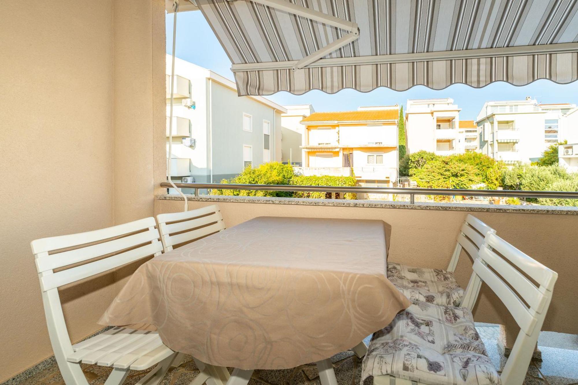 Apartments Cvetka Novalja Εξωτερικό φωτογραφία