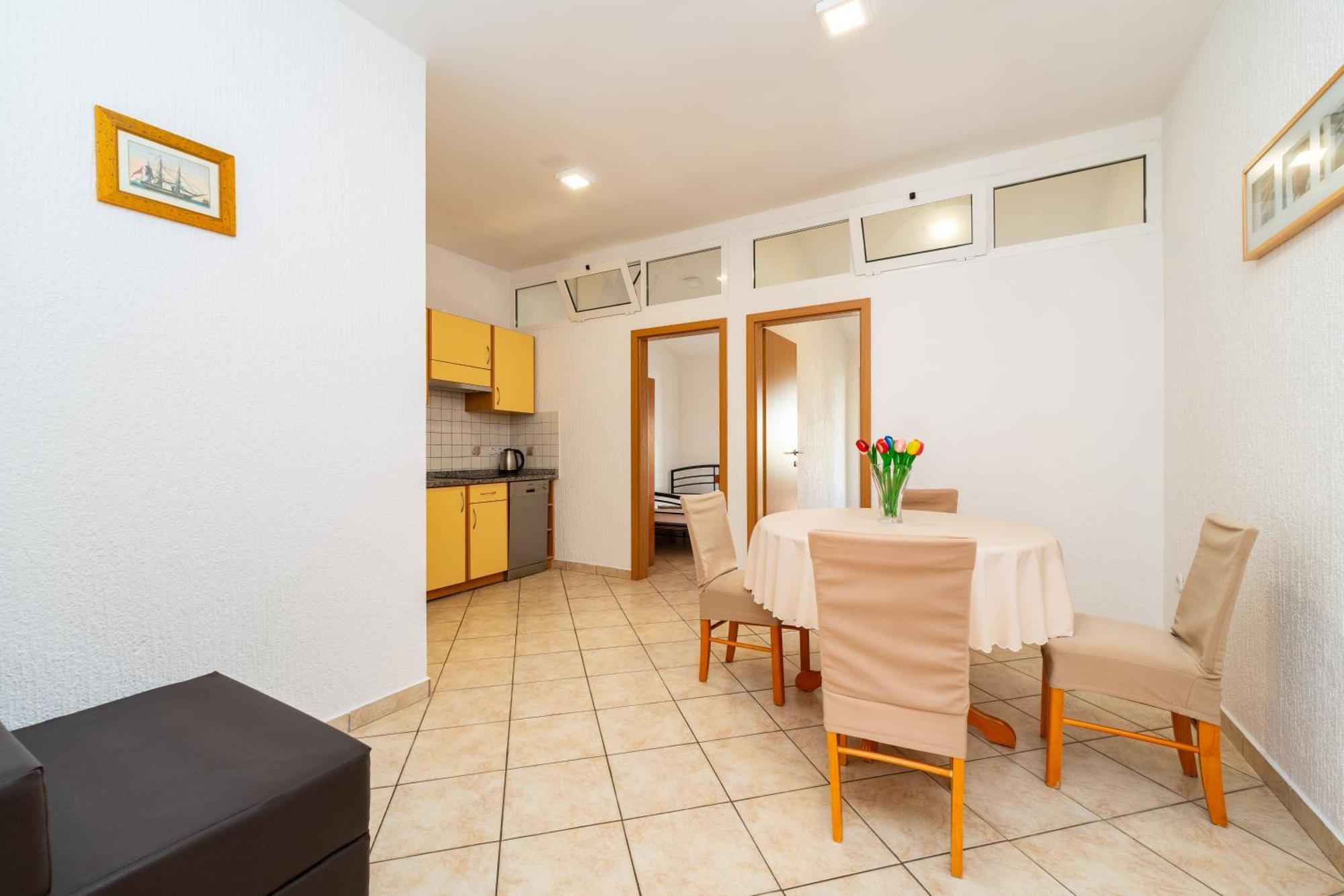 Apartments Cvetka Novalja Εξωτερικό φωτογραφία