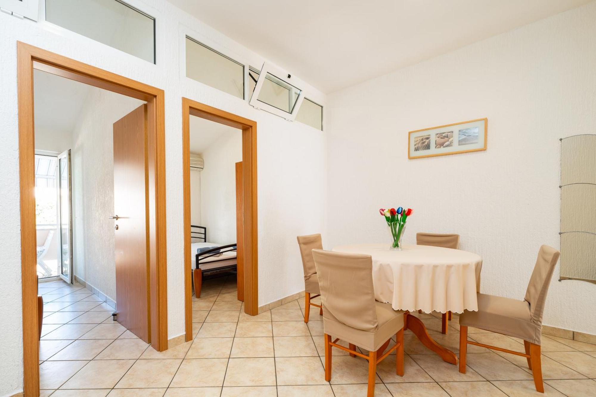 Apartments Cvetka Novalja Εξωτερικό φωτογραφία